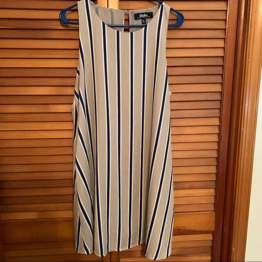 Lulu’s Sleeveless Shift Dress